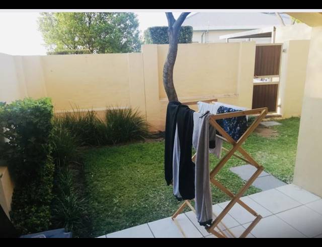 1 BEDROOM APARTMENT FOR SALE IN LONEHILL